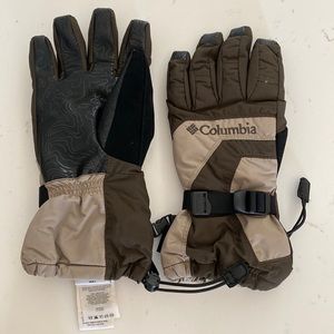 Snowboarding gloves in EUC